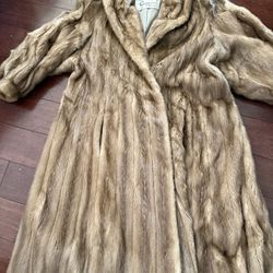 brand Harper Fur coat long with original papers