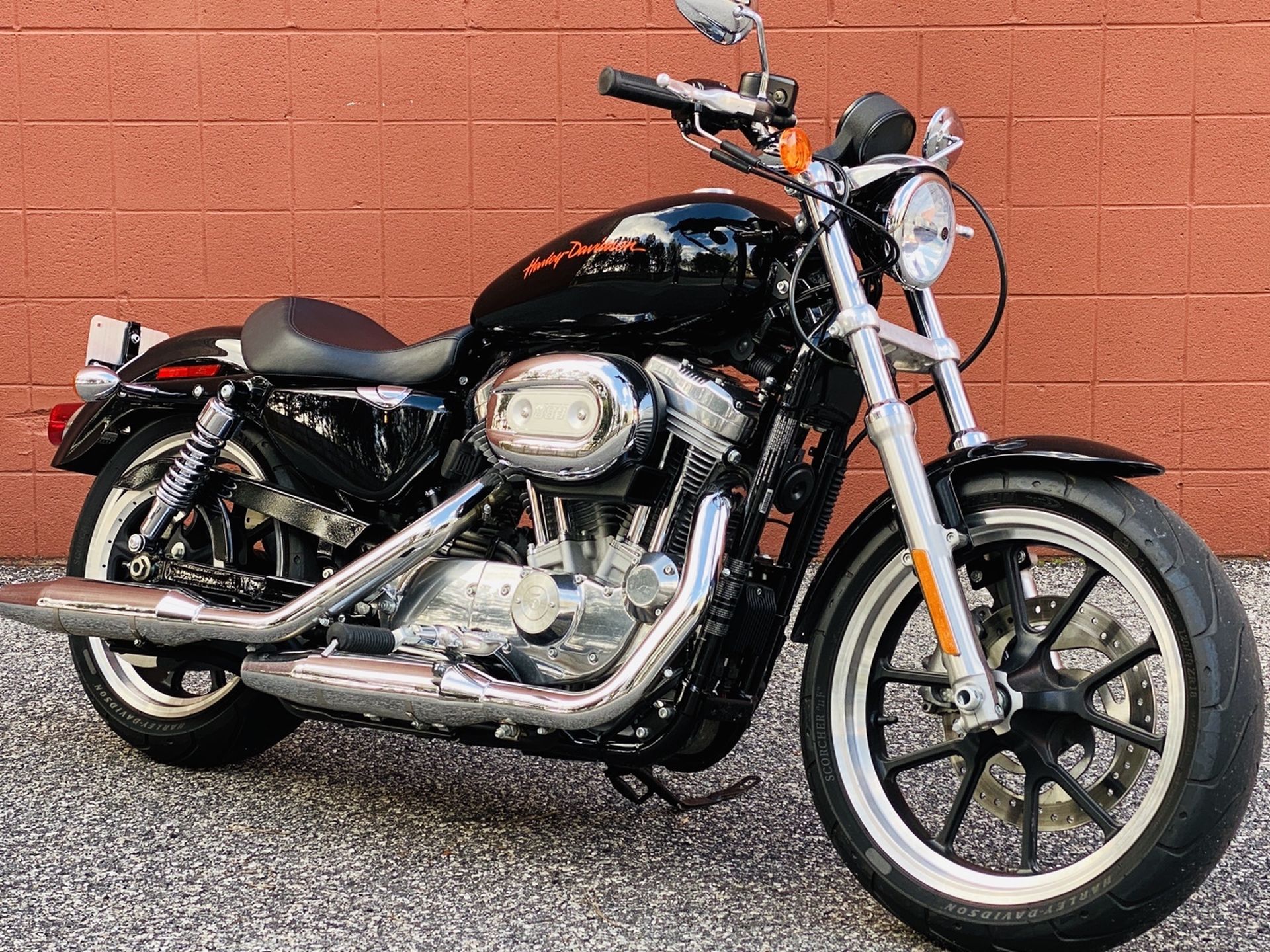 2014 Harley Davidson Sportster XL883L