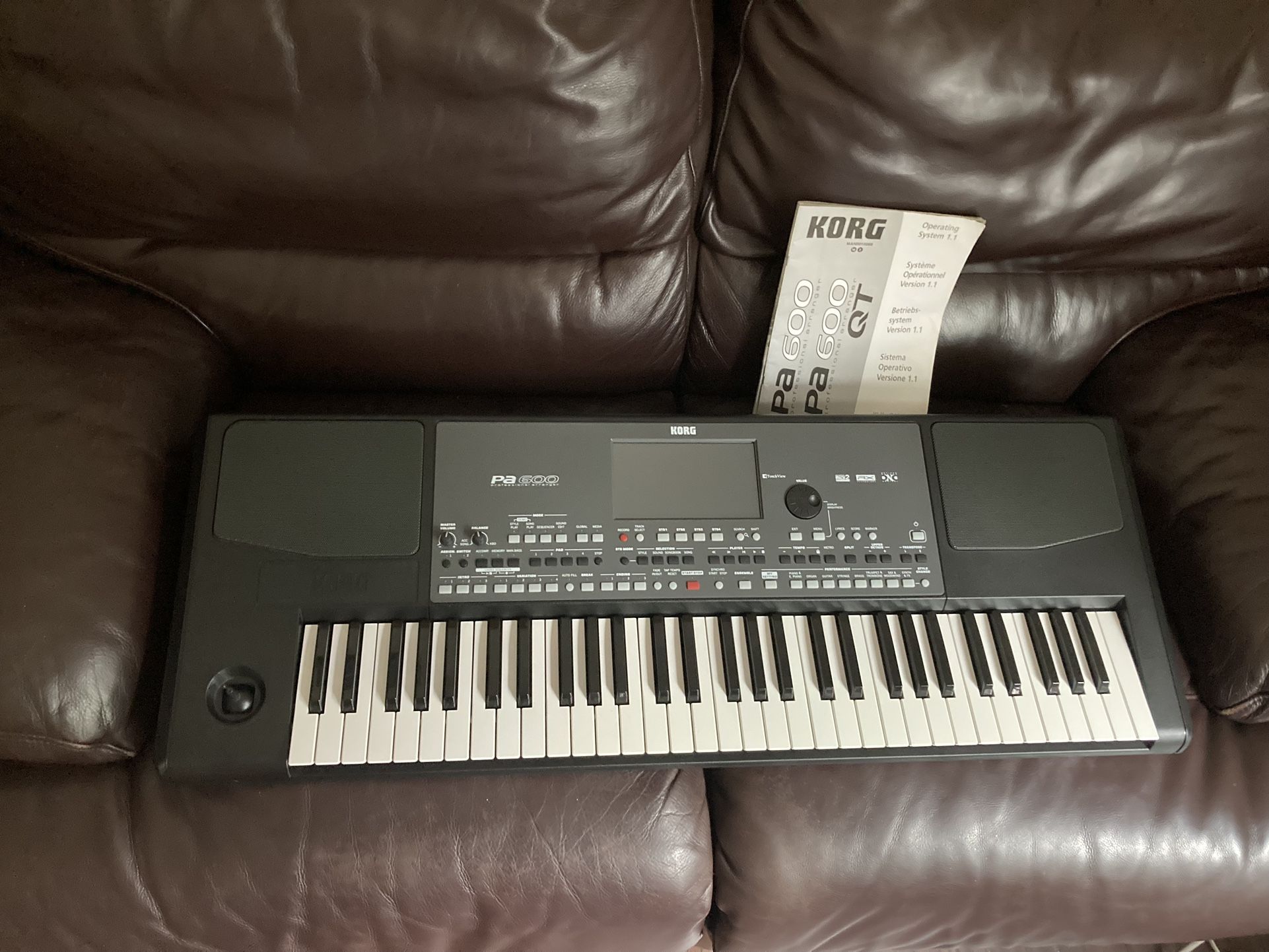 Korg Pa600