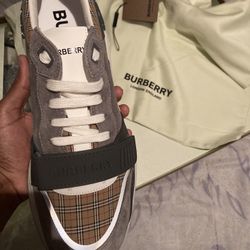 Burberry 