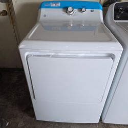 GE washer dryer set