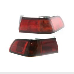 Lot # FK4008: For 1 Toyota Camry Pair Rear Tail Lights Driver and Passenger Side w/NAL design lamps TO TO 81561-AA010 81551-AA01