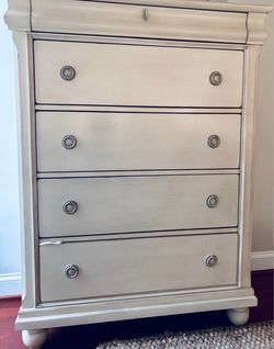 Tall chest of drawers solid wood (Cash only)