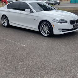 2011 BMW 550i
