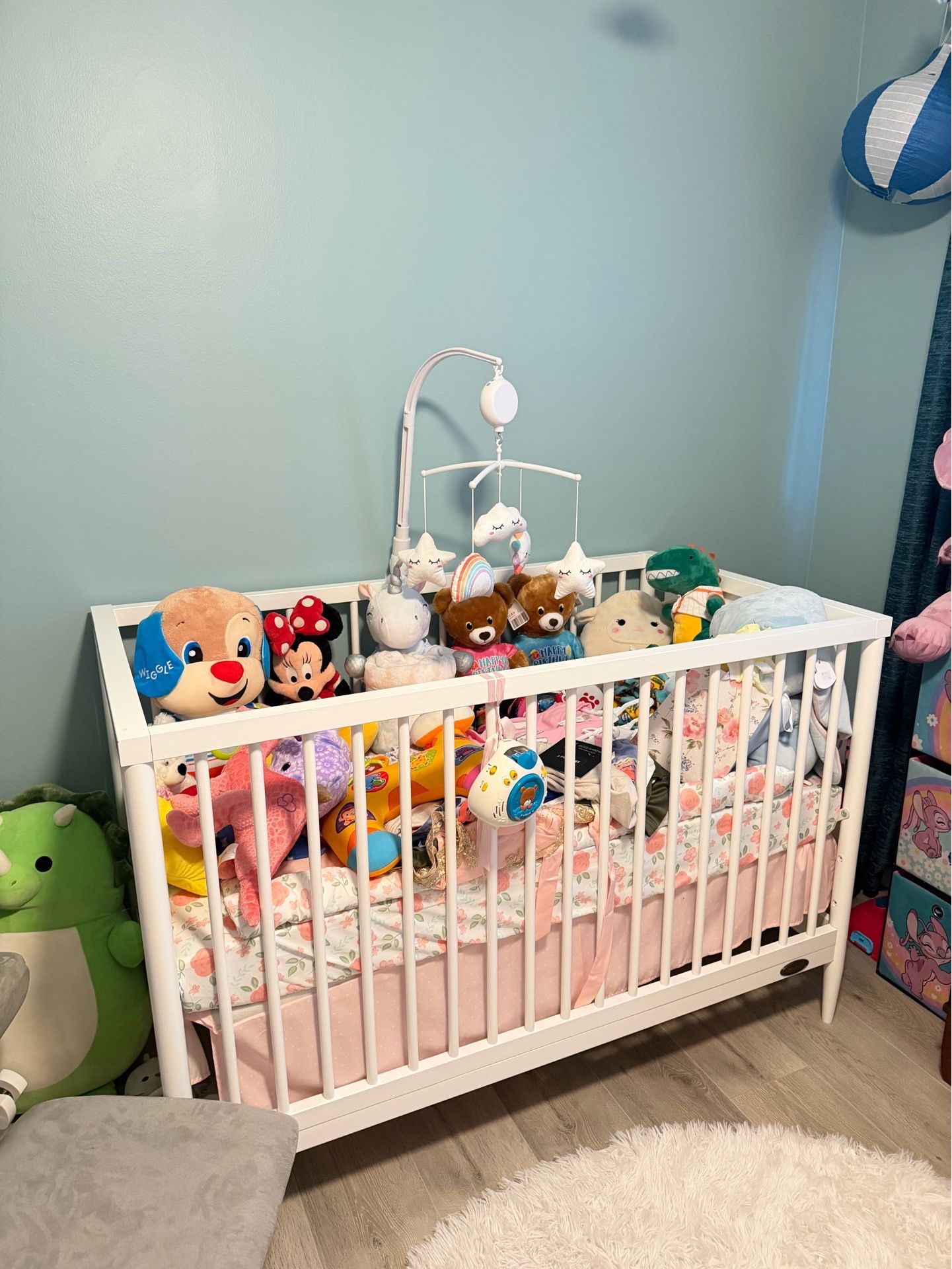 Baby nursery set