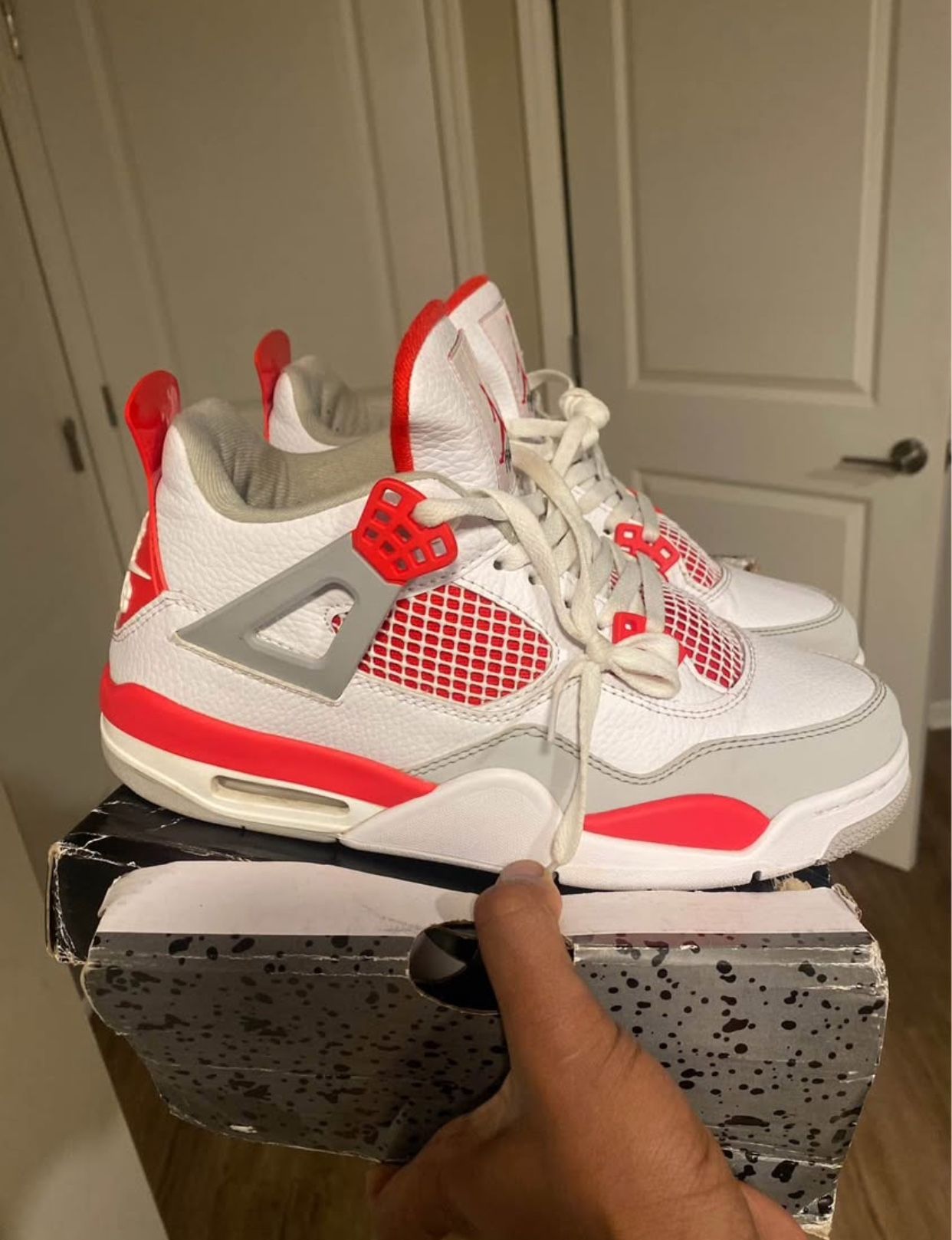 AIR JORDAN 4 RETRO SB NIKE