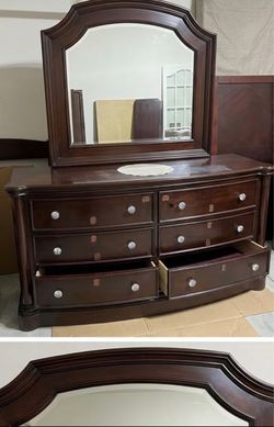 *Not Free* Dresser & Mirror set solid wood