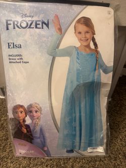 Elsa ￼ costume