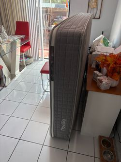 Full Size Bed