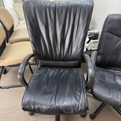 Free Office Chairs and Coffee Table 