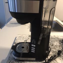 *Never Used*Famiworths Hot Or Cold Single Serve Coffee Maker