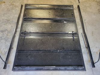 Ford 250 tunnel cover