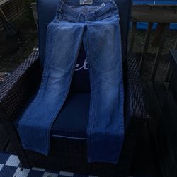 2 Hollister 1 American Eagle And 1 Rock Revival  JEANS