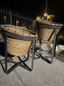 *Starbucks* Heavy-Duty Woven Rope baskets w/ Industrial Steel Frames