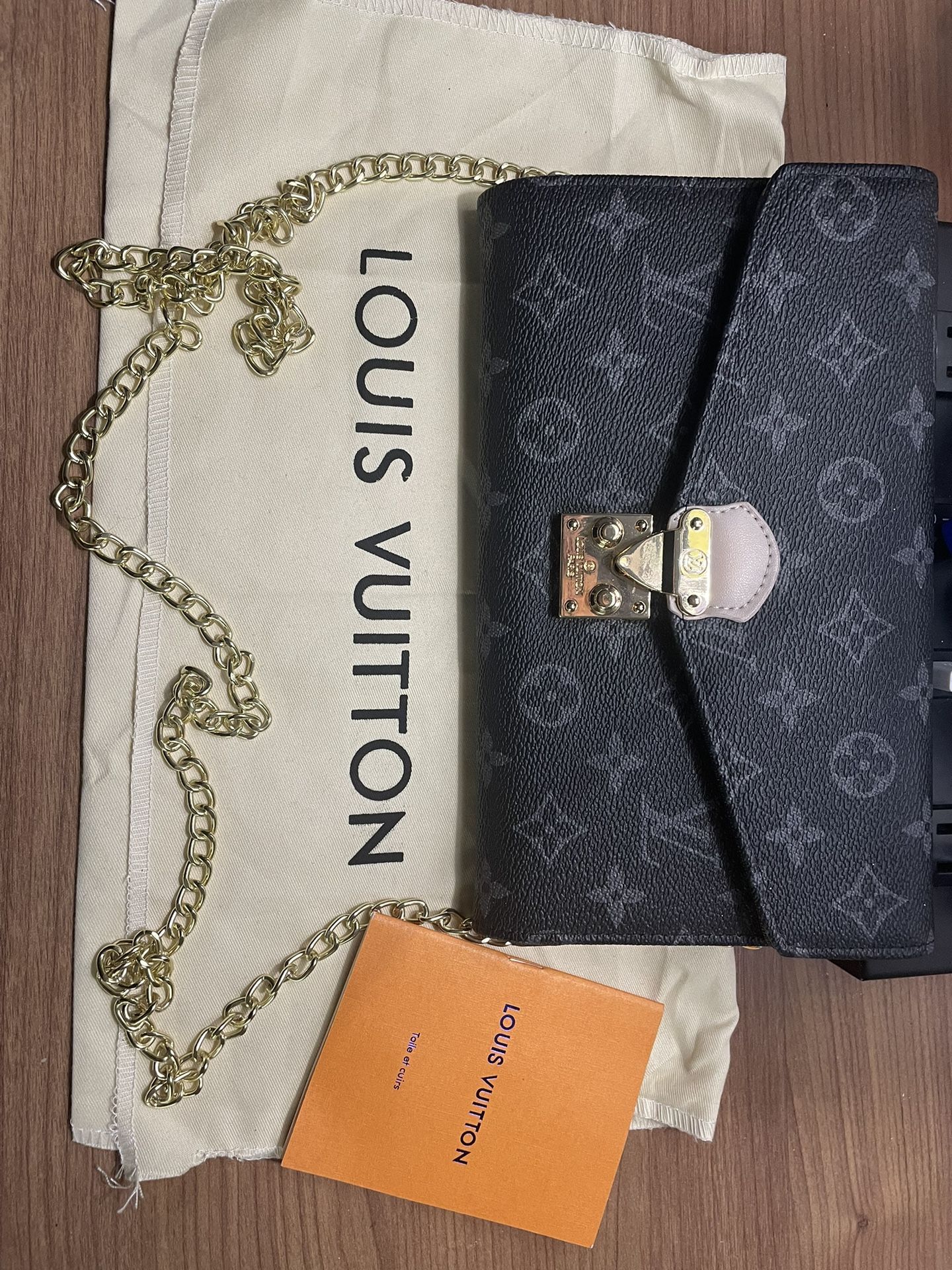 Lv Louis Vuitton 