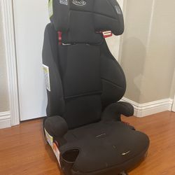 GRACO BOOSTER SEAT FOR KIDS
