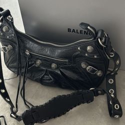 BALENCIAGA WOMEN'S LE CAGOLE SHOULDER BAG XS IN BLACK