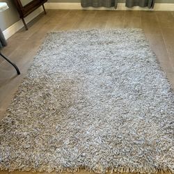 Free Grey Rug
