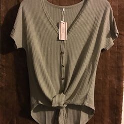 Ladies New Shirt Small