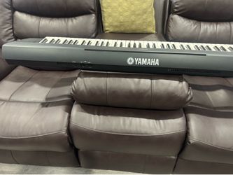 Yamaha Piano Keyboard