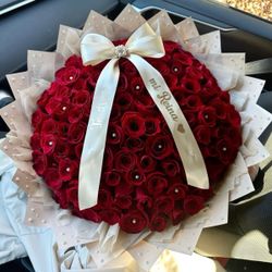 Ramo Buchon Rose Bouquets
