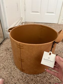 Blanket basket
