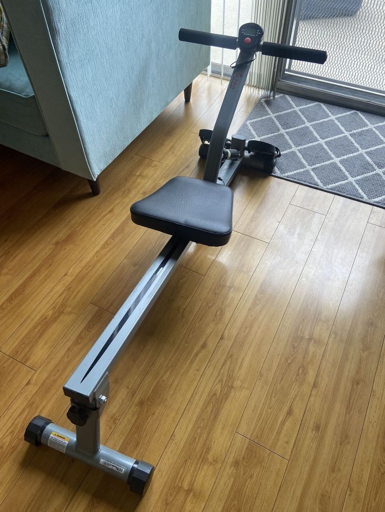 Sunny Health & Fitness Compact Adjustable Rowing Machine