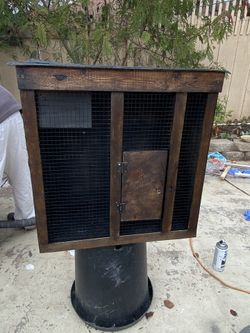 26 inches tall 26 inches long 12 1/2 wide smoke bird house