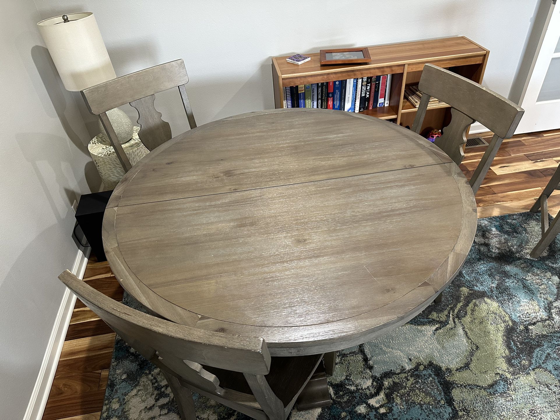Dining Room Table And Chair Set