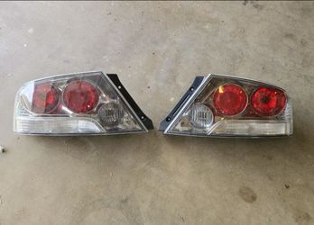 OEM MITSUBISHI LANCER EVOLUTION 7 EVO VII Tail Light
Full Set Genuine Used