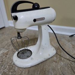 WORKING 1940s/50s VINTAGE KITCHENAID MIXER