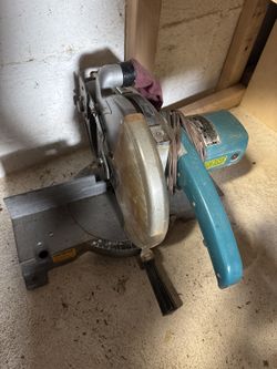 Makita 10 inch miter saw
