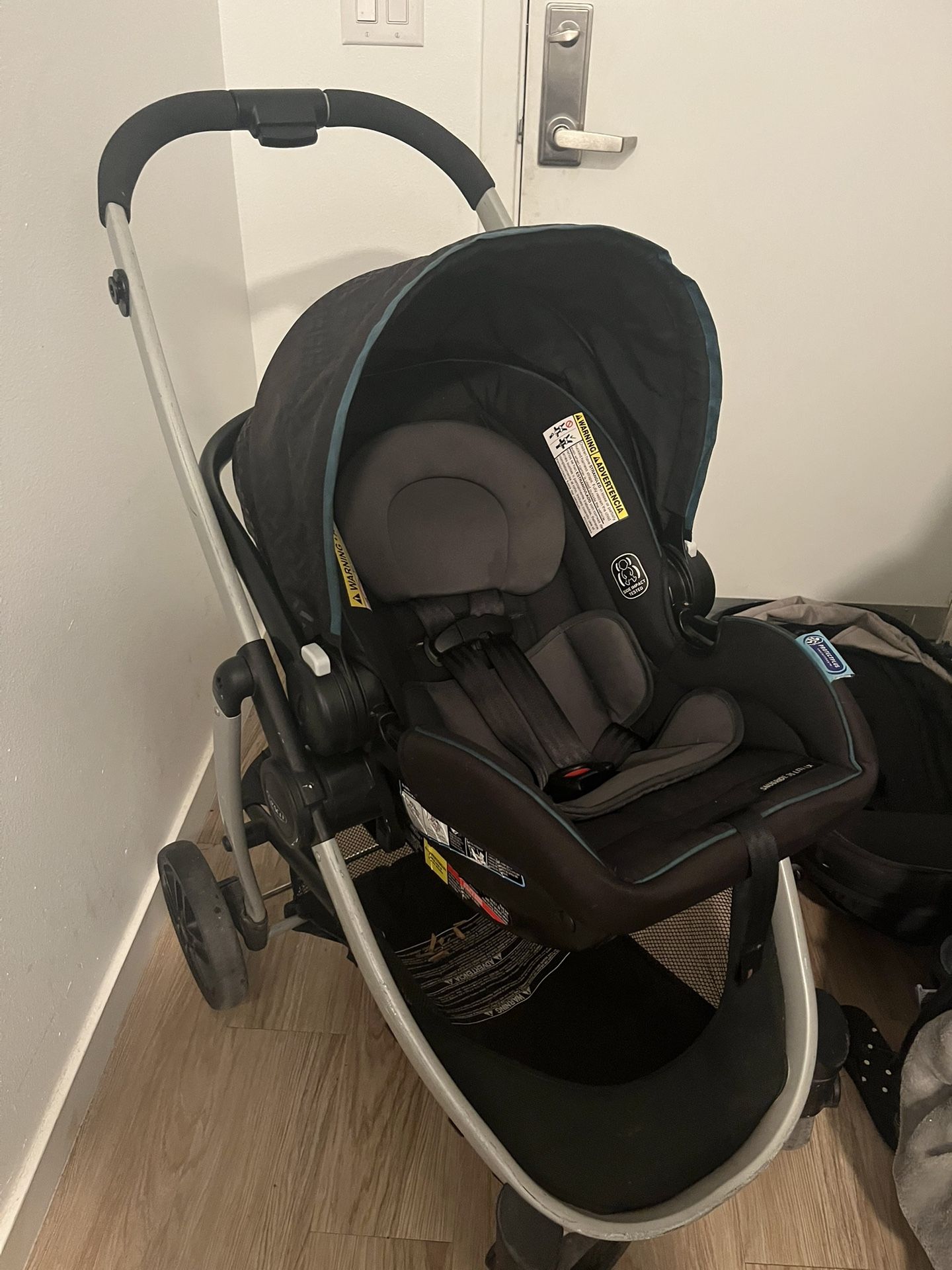 Graco Car seat And Stroller