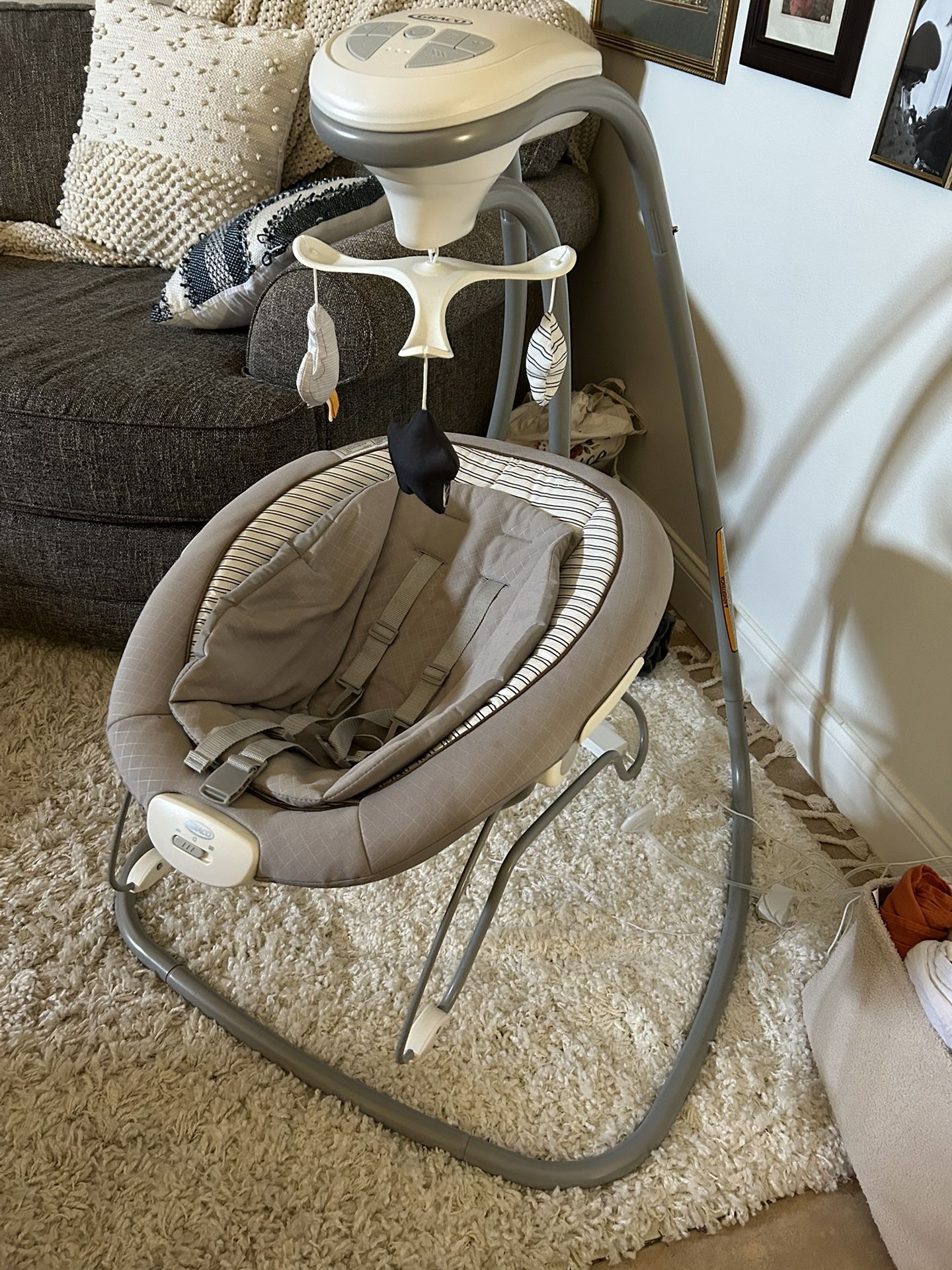Graco Baby Swing With Detachable Bouncer
