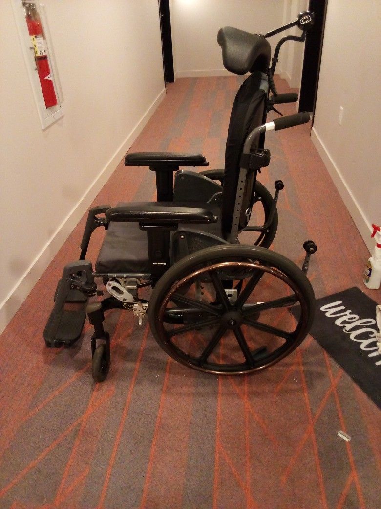 Wheelchair Reclining Luxury Fuse T20
