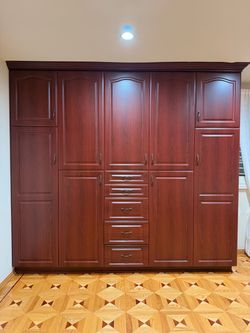 Built in custom closet