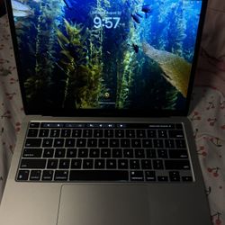 Mac Book Pro M2 2022 13.3 Inch 