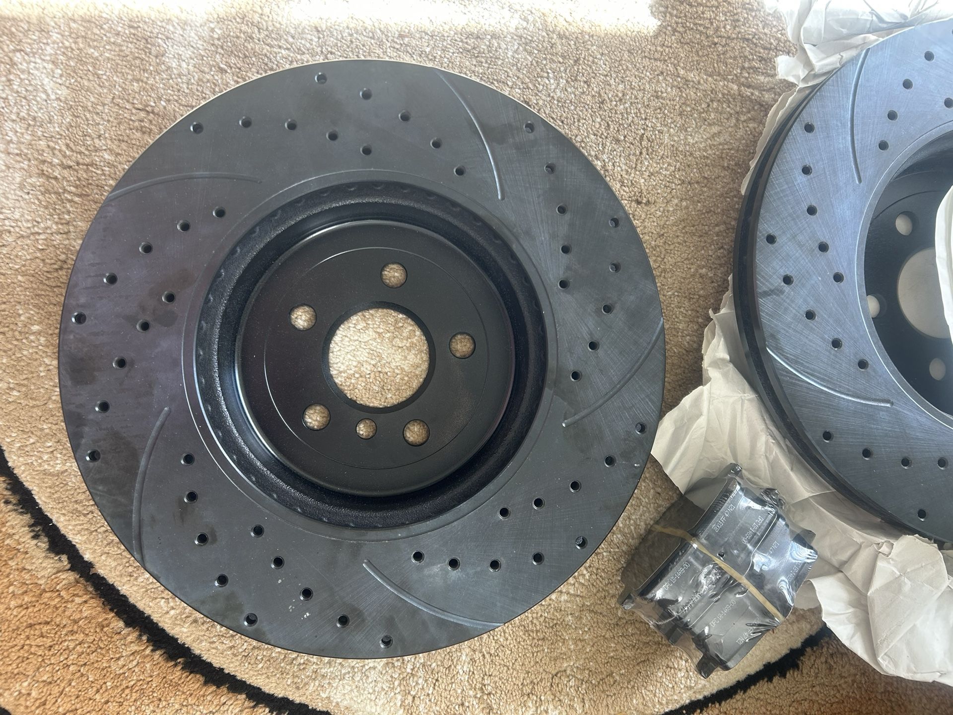 New brake discs and  pads!  BMW X5 2019