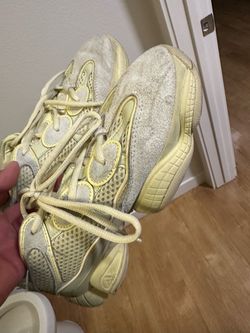 Adidas 7.5 shoes