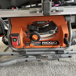 RIDGID Table Saw