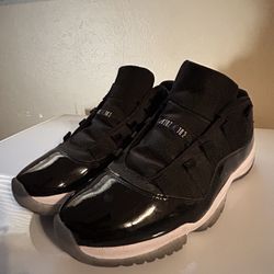 Men’s Jordan 11 Space Jam Low