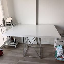 White Table With Metal Legs 