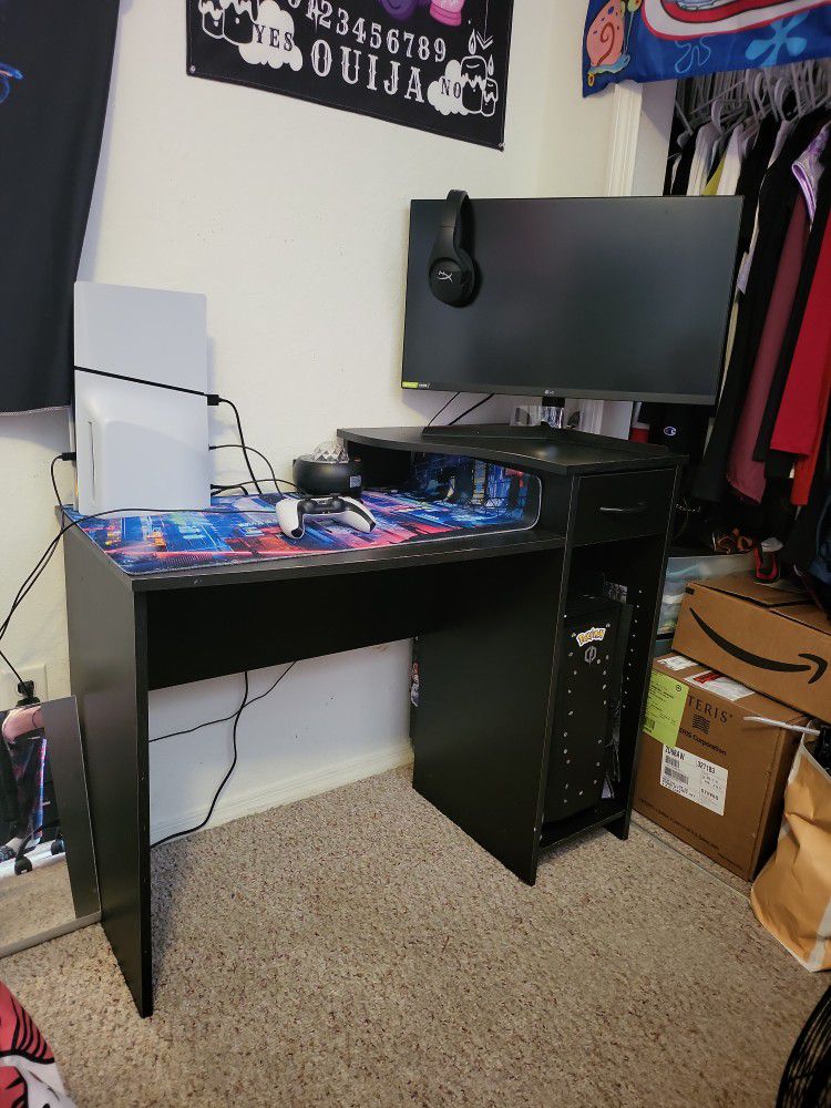 Office/Gaming Desk 