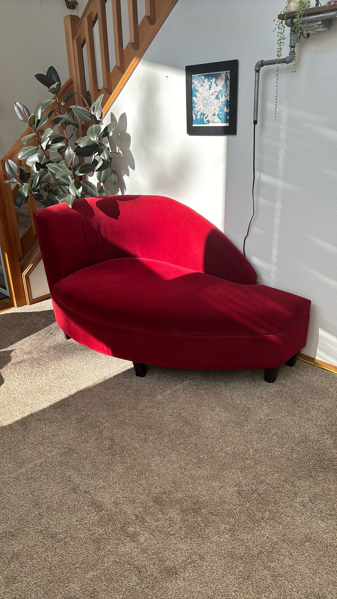 Red Chaise/fainting Couch