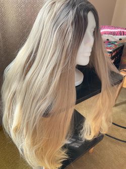 Long Ombre Blonde Wig with Dark Roots – Natural Look – Adjustable Cap