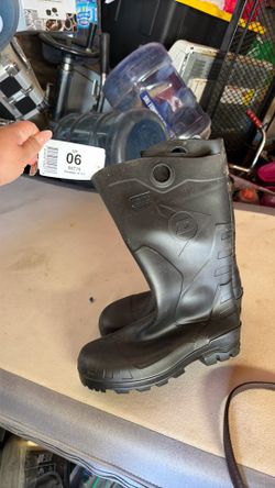 Water boots