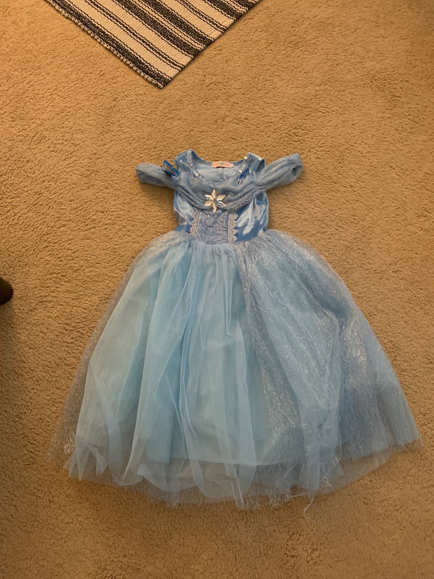 Elsa princess Halloween costume 5,6 T $10