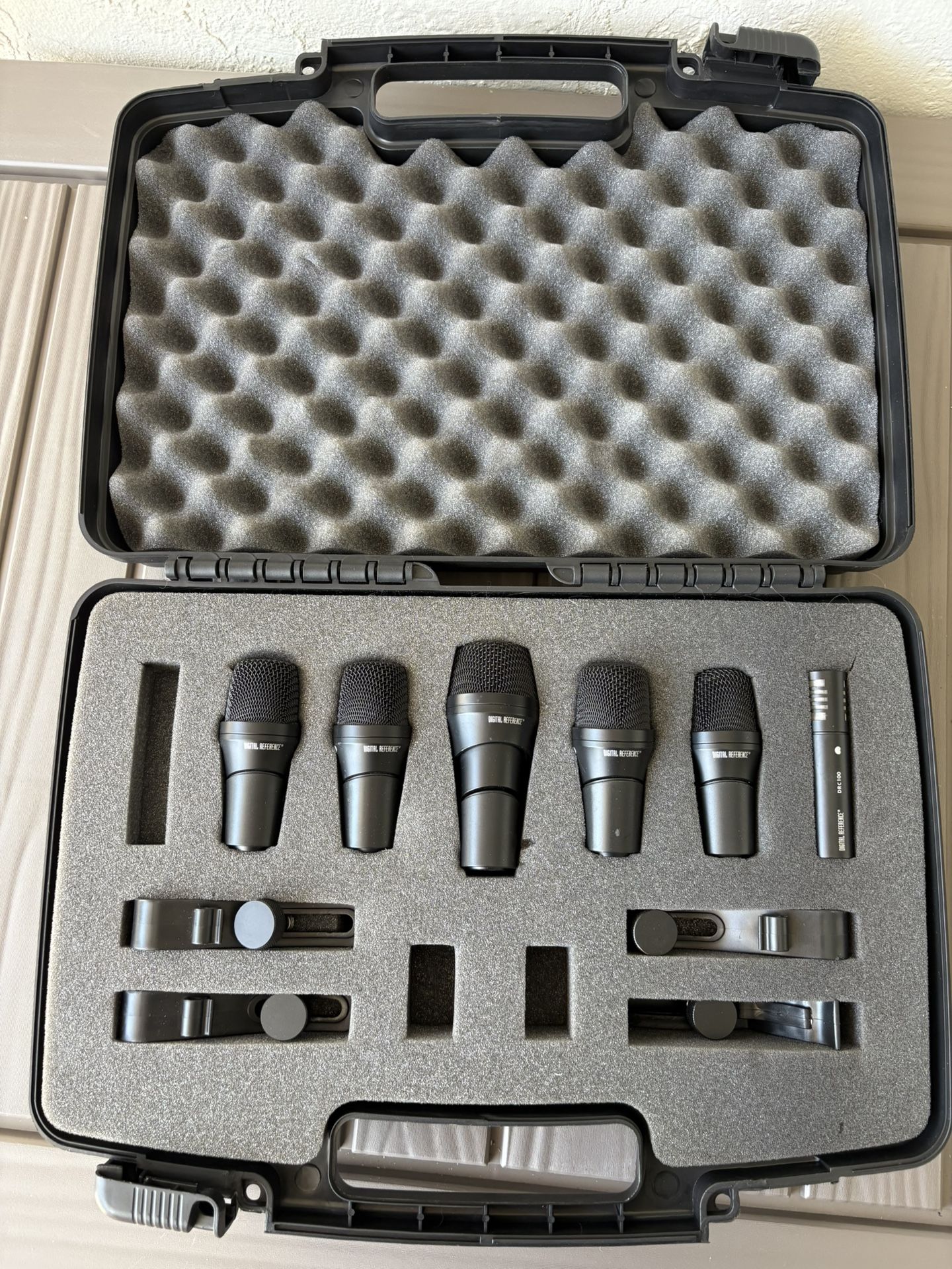 Digital Reference Drum Mic Kit – 6-Piece Set with Case (Missing 1 Overhead + 2 Mounts)