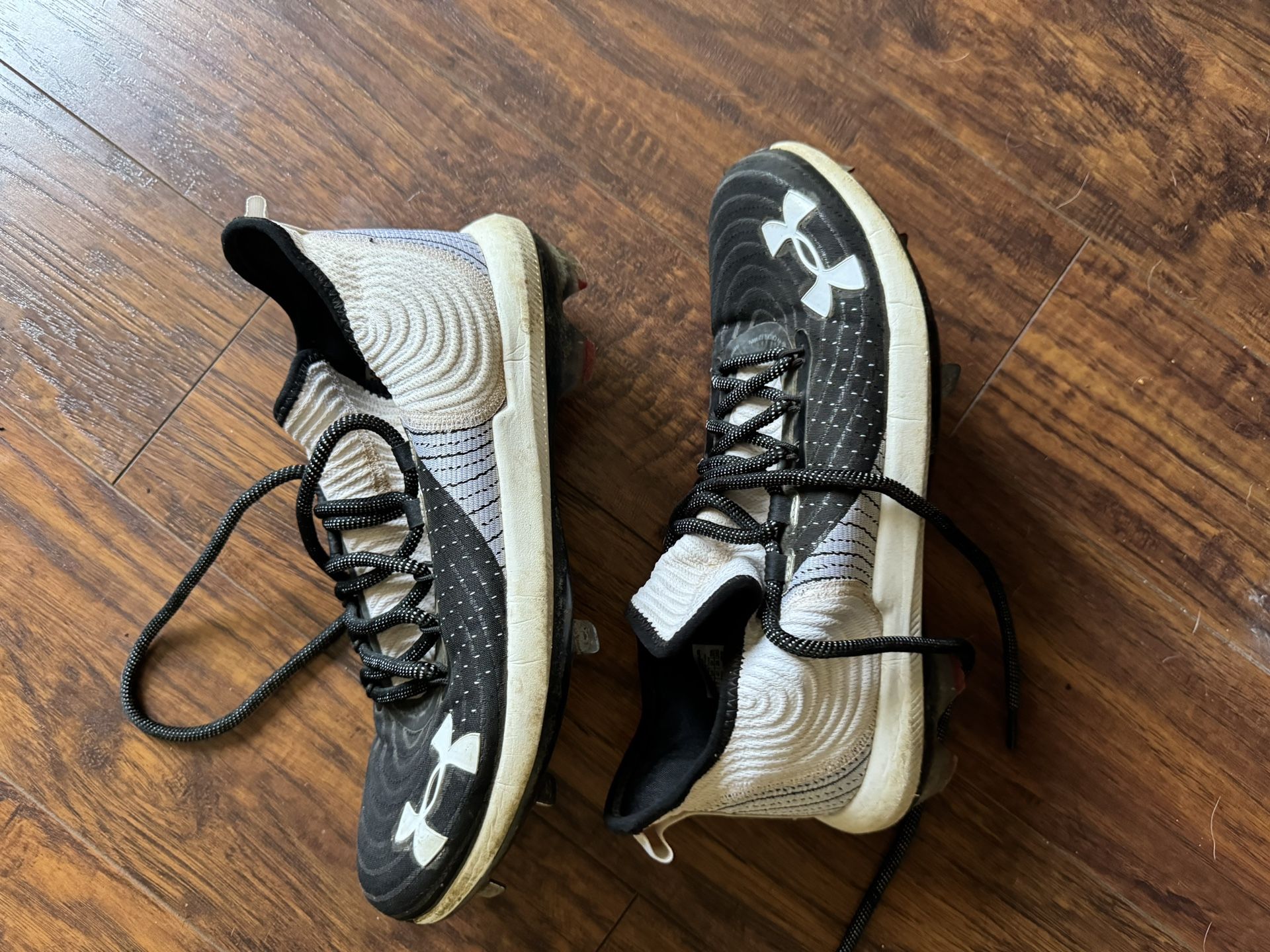 Under Armour BH4 baseball cleats