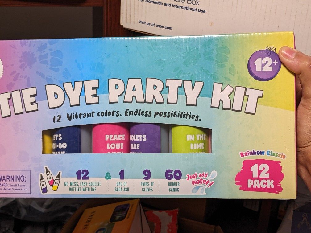 Tie Dye Party Kit 12 Colors - New